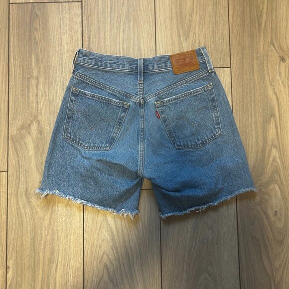 Levi's 501 High-Waisted Shorts - Picture 2 of 2